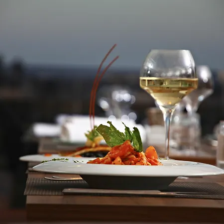 Zafiro Palace 아파트호텔